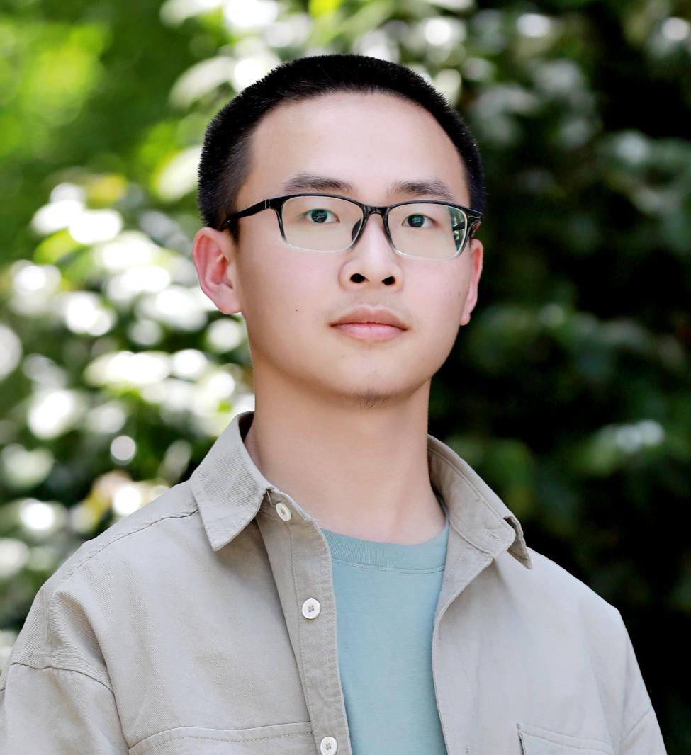 Xiangnan Hu / 胡相南